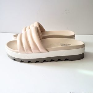 Cougar Prato Cream Patent Leather Flatform Slides Women's 10 NWOB